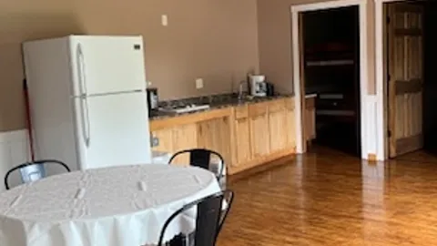 3 bedroom apartment — image 13 of 13