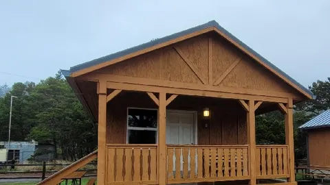 Cabin — image 6 of 6