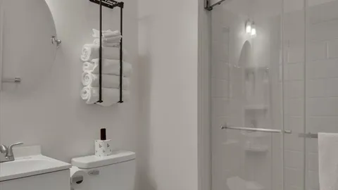 Studio Cottages - Call To Book — image 2 of 6