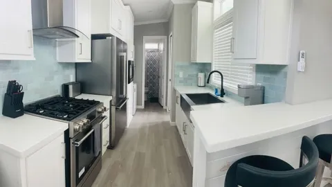 Premium Park Model Rental — image 2 of 9