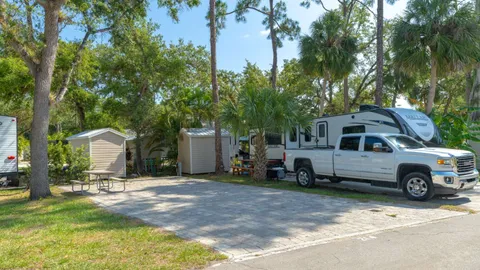 Elite Back-In RV Site — image 2 of 3