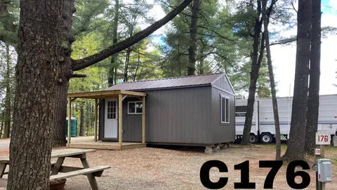 Studio Cabin — image 2 of 3