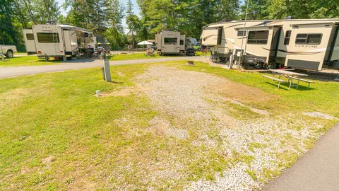 Full Hookup Pull Thru RV Site — image 2 of 3