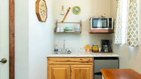 Boo Boo™ Bungalow — image 2 of 8