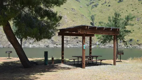 50amp Electric/Water Site — image 2 of 12