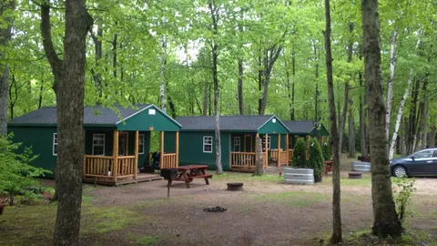 Cabin 1/2 Bath 66, 67, 68 — image 1 of 7