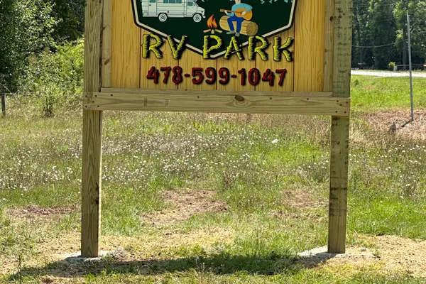 Pine Grove RV Park – photo 1