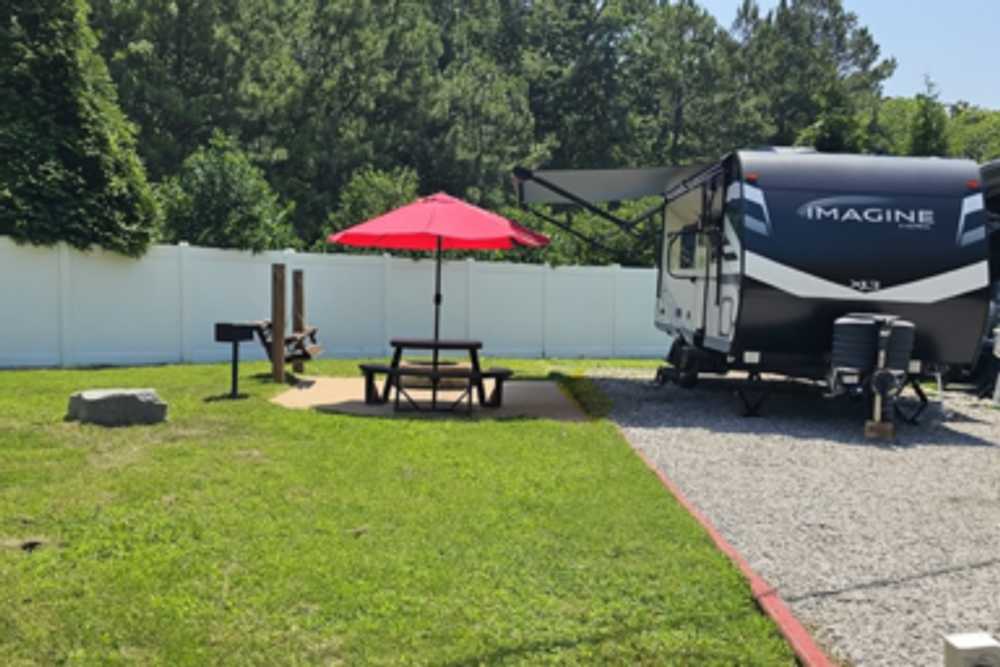 Anvil Campground - Williamsburg, VA - Photo 2