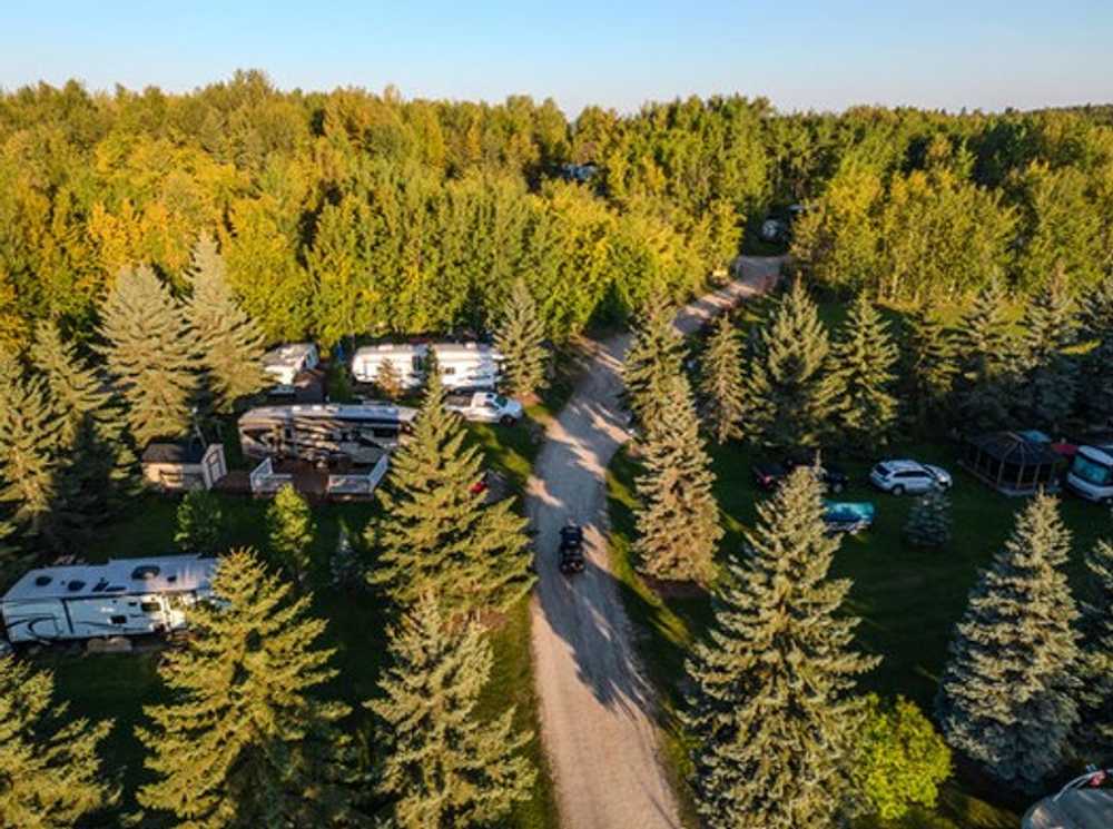 Kokanee Springs RV Park, Seba Beach, Alberta - Photo 3
