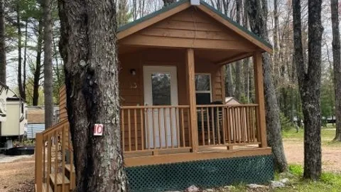 Kitchenette Cabin — image 1 of 1