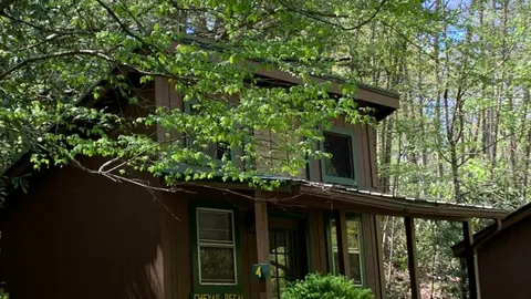 Large Tenters Cabin — image 1 of 1