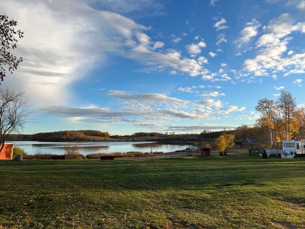 Mink Lake RV Park & Campground, Parkland County, Alberta - Main Photo