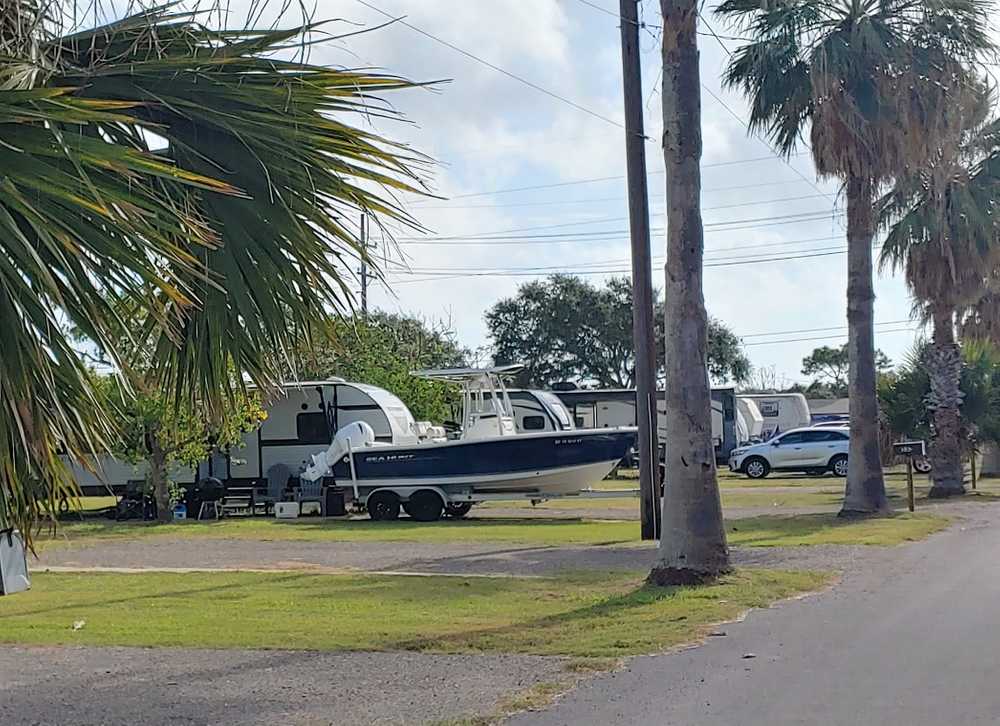Marina Village Park - Photo 3