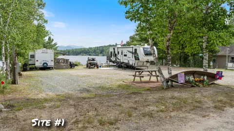 30/50 Full Hook RV Site — image 1 of 9