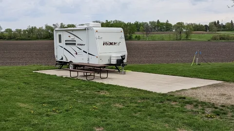 30/50 Amp Standard Water/Electric RV Site — image 2 of 2