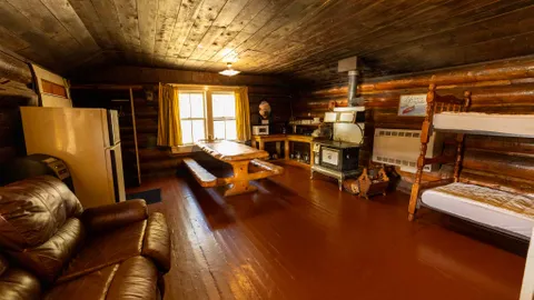 LAKEVIEW — image 6 of 6
