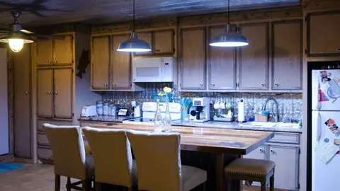 Premium Cabin — image 1 of 6