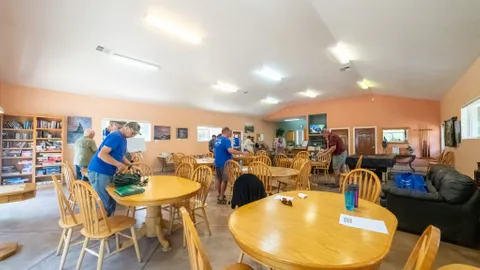 Back In Interior — image 2 of 10