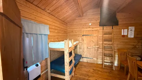 Premium Cabin — image 2 of 5
