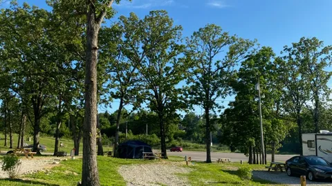 Full Hookup RV Site 30 AMP — image 1 of 17