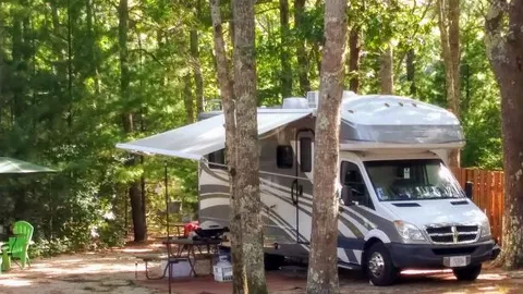 Full Hookup 30 Amp RV Site — image 1 of 3