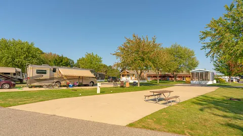 Full Hookup Pull Through RV Site — image 3 of 3