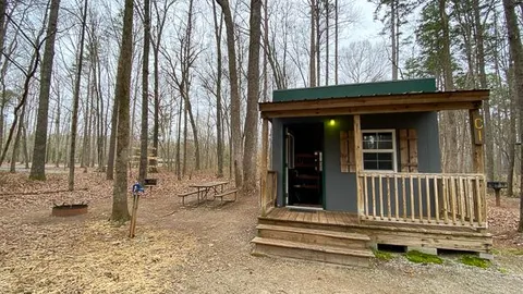 Cabin — image 1 of 4