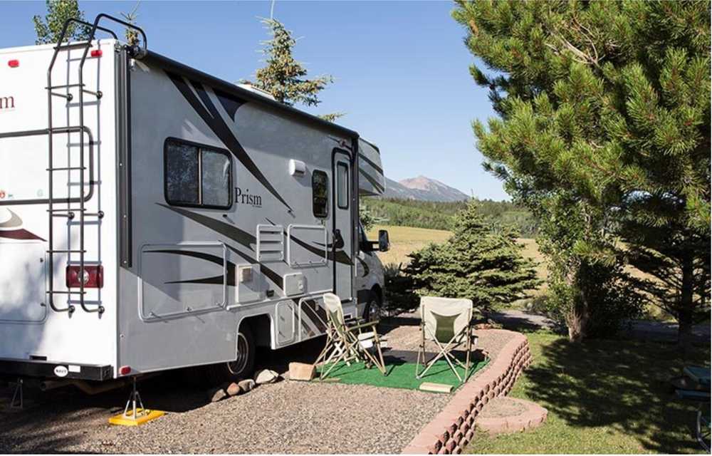 30/50 Amp Pull-In RV Site - MH Only