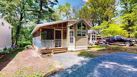 The Toad Abode Bungalow — image 1 of 6