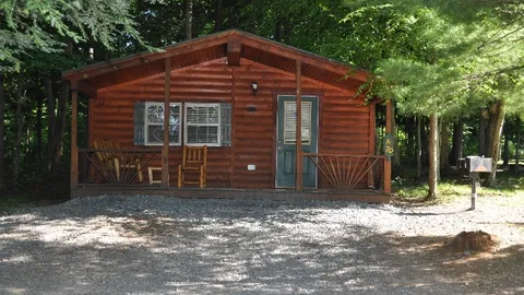 Deluxe Family Lodge — image 1 of 8