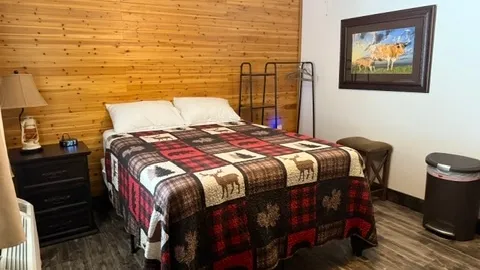 Single Bedroom (Accessible) — image 1 of 6