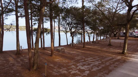 LakeFront - Shaded area — image 2 of 6