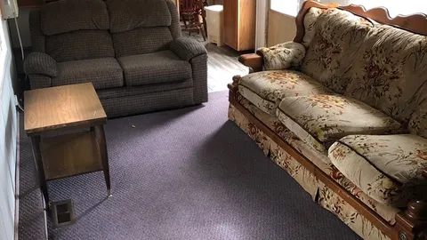 Rustic Cabin Mobile Home — image 2 of 5
