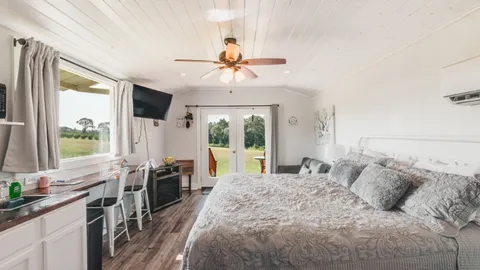 Cottage #3 — image 2 of 5