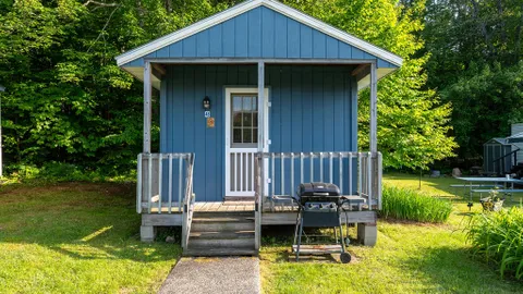 Bear Necessity Cabin 48 - Sleeps 2 — image 1 of 16