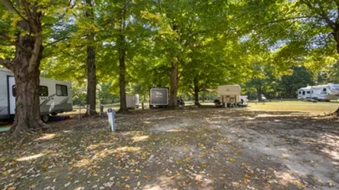 30 AMP Standard Pull-Through RV Site — image 1 of 1
