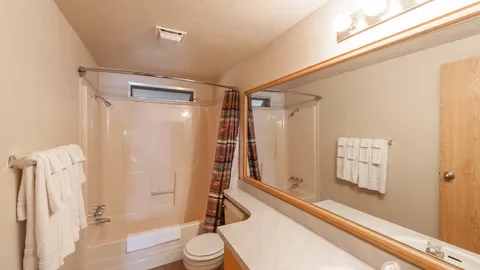 2 Bedroom 2 Bath — image 9 of 9