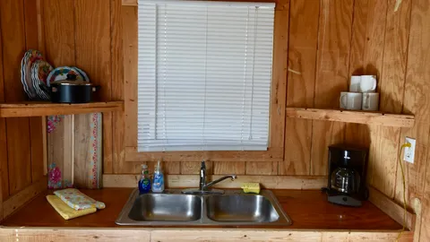 Cabin 10 — image 7 of 7