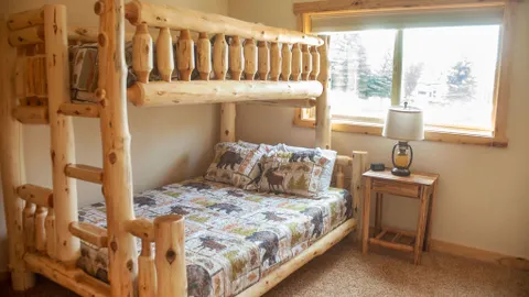 Lodge Suite — image 2 of 14