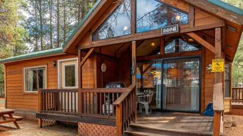 Chalet/Cabin 502 Eagle's Nest — image 1 of 7