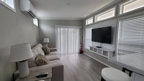 Premium Rental 1 Bedroom — image 6 of 6