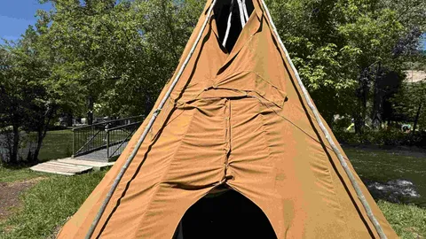 Teepee — image 4 of 4