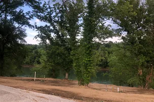 Banks of the Cumberland Campground – photo 3