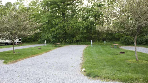 Preferred Premium Back-In RV Site — image 1 of 2