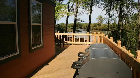DELUXE CABIN WEST LAKE — image 1 of 3