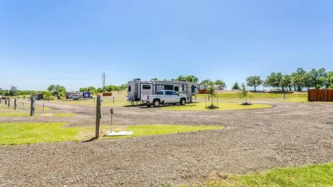 Premium Pull Through RV Site — image 1 of 5