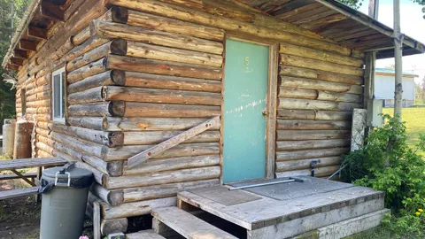 Rustic Summer Cabin 5 — image 1 of 5