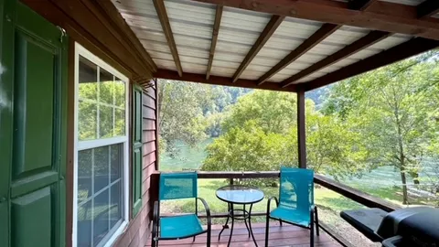 Anna Kay Cottage — image 2 of 19