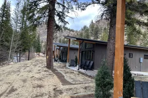 Lostfork Basecamp – photo 4