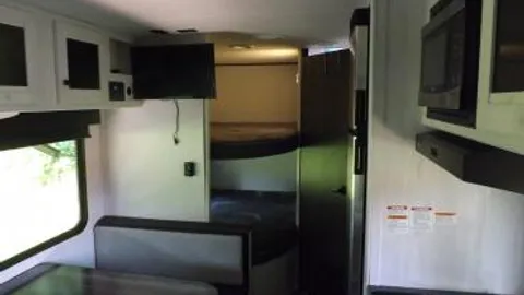 Pondview RV Rental — image 2 of 5